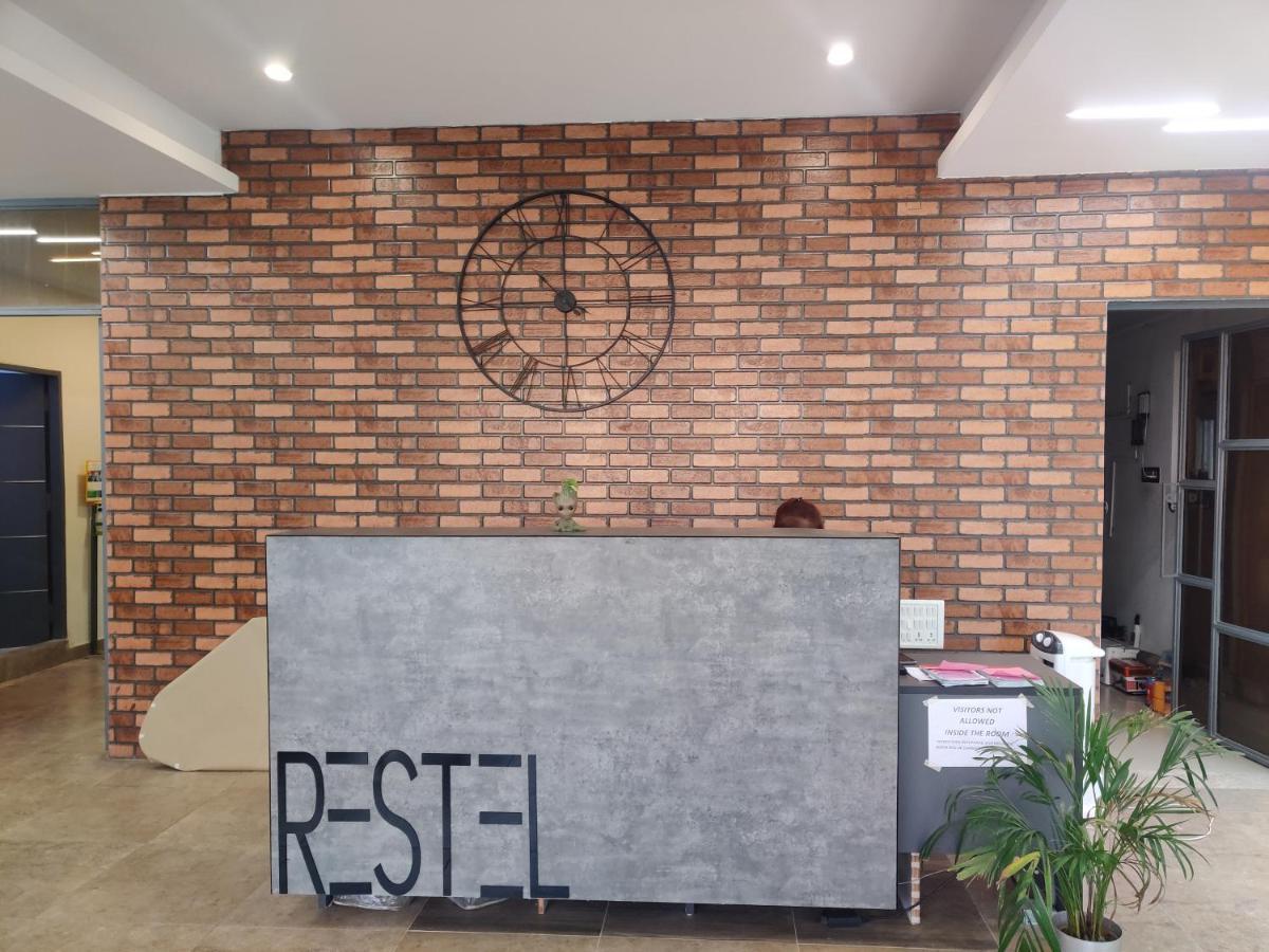 Restel Studio Flats Hyderabad Ngoại thất bức ảnh
